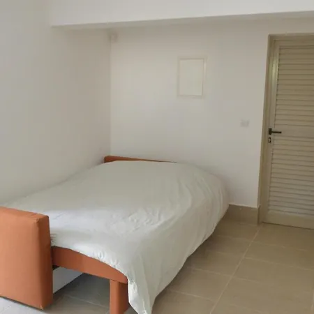 Leda Villa *